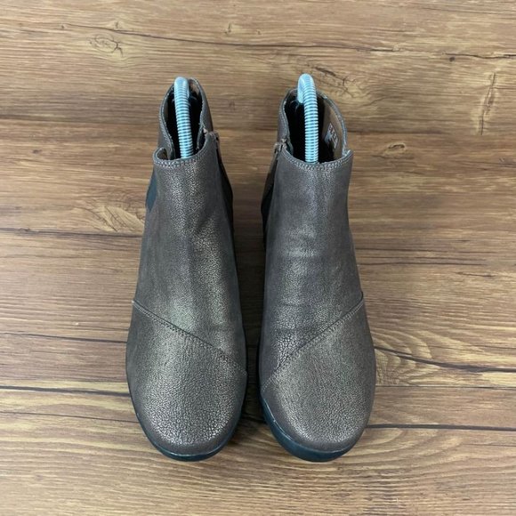 Clarks Cloudsteppers Caddell Bronze Booties Women’s Size 9.5 Wide - Picture 5 of 9